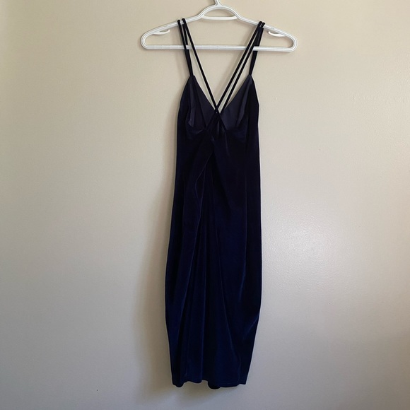 2/20 blue velvet bodycon dress - Picture 5 of 6